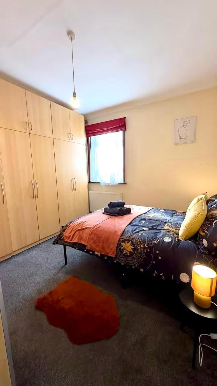 25 Minutes To Central London Rooms 35 Exterior photo